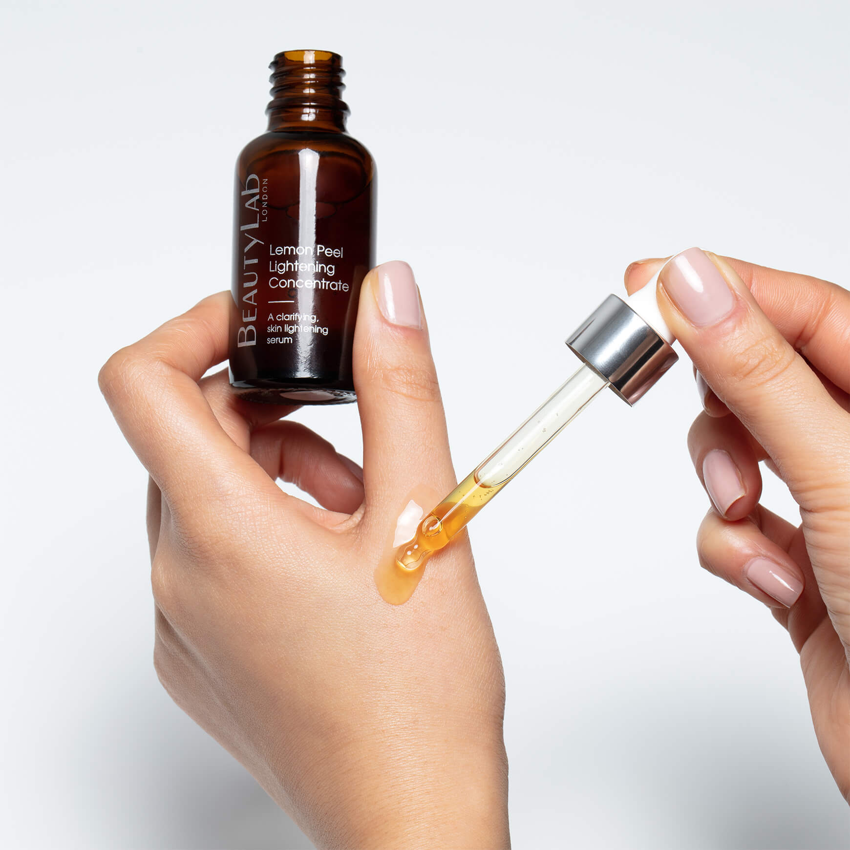 BEAUTYLAB® SKONCENTROWANE SERUM ROZJAŚNIAJĄCE 30ML - obrazek 3
